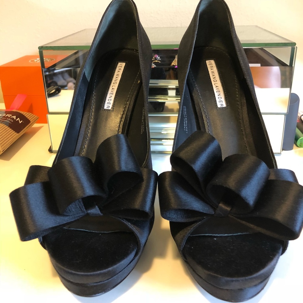 Brand New Vera Wang Lavender Pumps